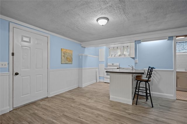 980 Plainfield Pike, Coventry, RI 02827