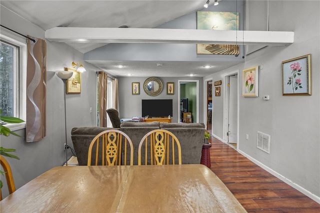 980 Plainfield Pike, Coventry, RI 02827