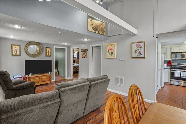 980 Plainfield Pike, Coventry, RI 02827