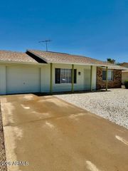 9726 W TERRACE Lane, Sun City, AZ 85373