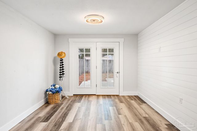 6885 Kapok Dr, Milton, FL 32583