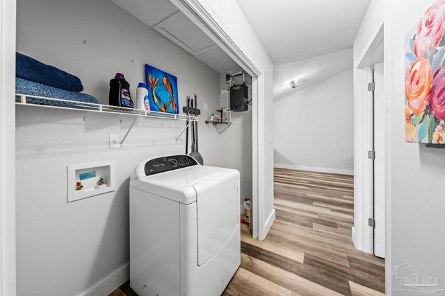 6885 Kapok Dr, Milton, FL 32583