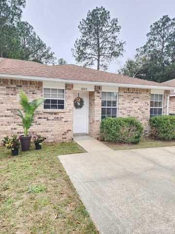 6885 Kapok Dr, Milton, FL 32583