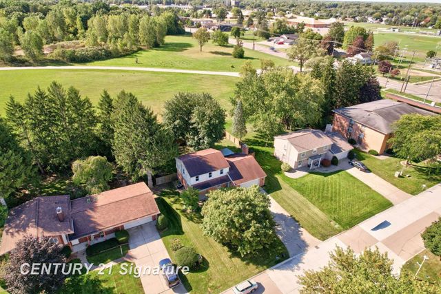 4925 Century Drive, Saginaw Twp, MI 48638