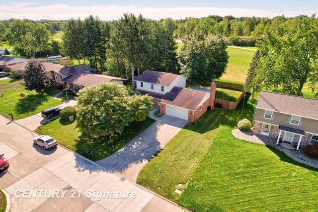 4925 Century Drive, Saginaw Twp, MI 48638