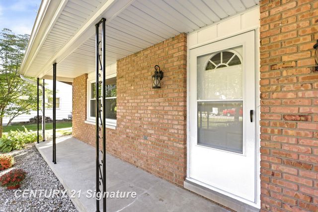 4925 Century Drive, Saginaw Twp, MI 48638