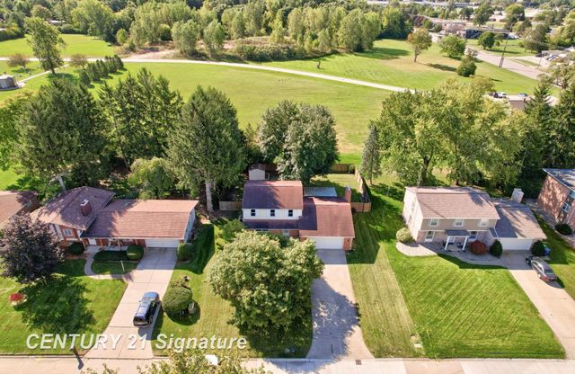 4925 Century Drive, Saginaw Twp, MI 48638
