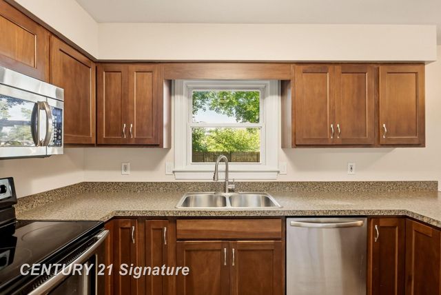 4925 Century Drive, Saginaw Twp, MI 48638