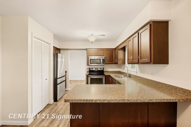 4925 Century Drive, Saginaw Twp, MI 48638
