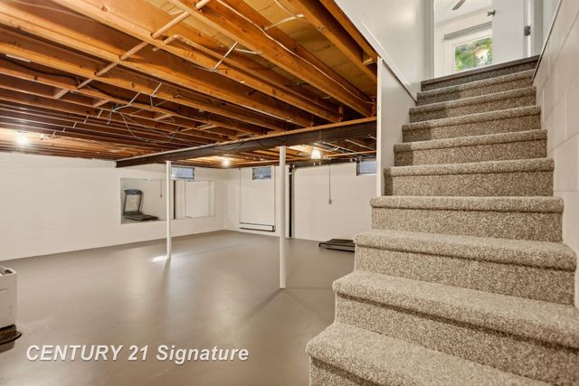 4925 Century Drive, Saginaw Twp, MI 48638