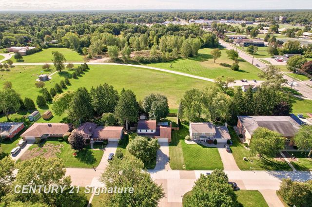 4925 Century Drive, Saginaw Twp, MI 48638