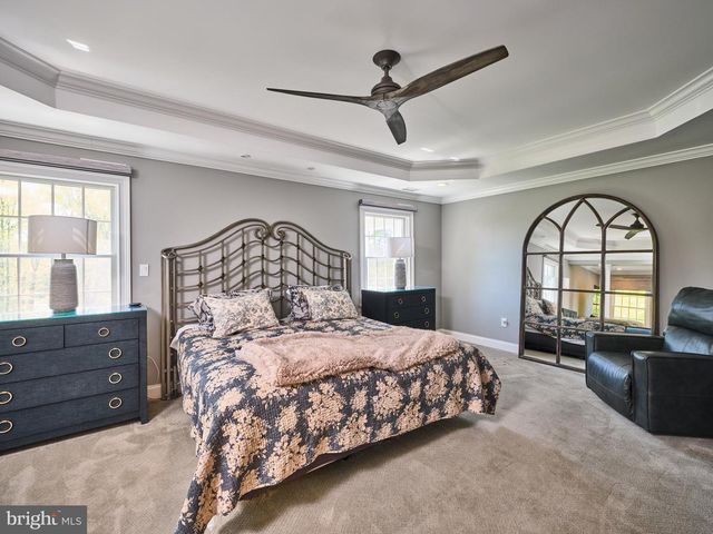 8 CORSALO RD, Lambertville, NJ 08530