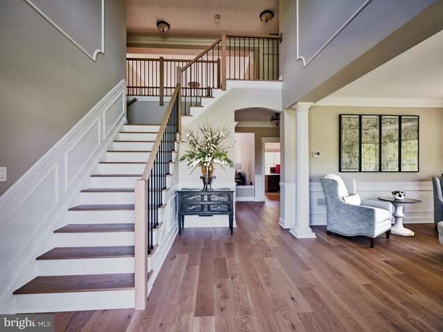8 CORSALO RD, Lambertville, NJ 08530