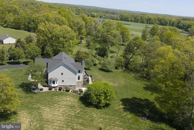 8 CORSALO RD, Lambertville, NJ 08530