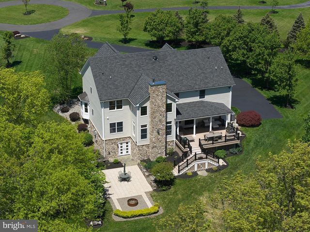 8 CORSALO RD, Lambertville, NJ 08530