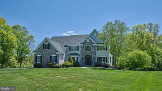 8 CORSALO RD, Lambertville, NJ 08530