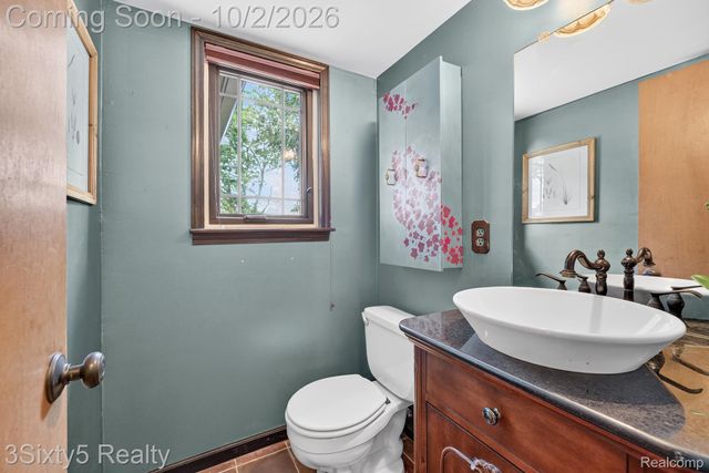 27423 Oakcrest Drive, Brownstown Charter Township, MI 48183