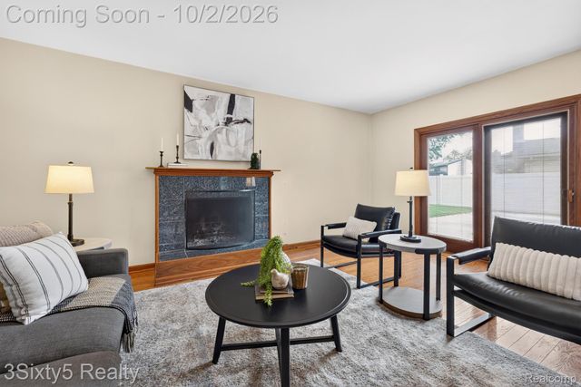 27423 Oakcrest Drive, Brownstown Charter Township, MI 48183