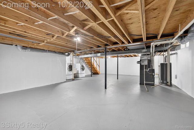 27423 Oakcrest Drive, Brownstown Charter Township, MI 48183