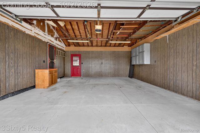 27423 Oakcrest Drive, Brownstown Charter Township, MI 48183
