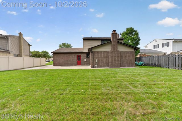27423 Oakcrest Drive, Brownstown Charter Township, MI 48183