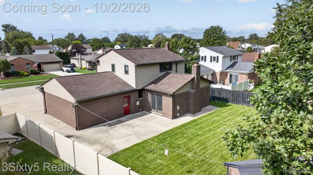 27423 Oakcrest Drive, Brownstown Charter Township, MI 48183