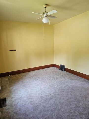 2023 S 10th STREET, Manitowoc, WI 54220