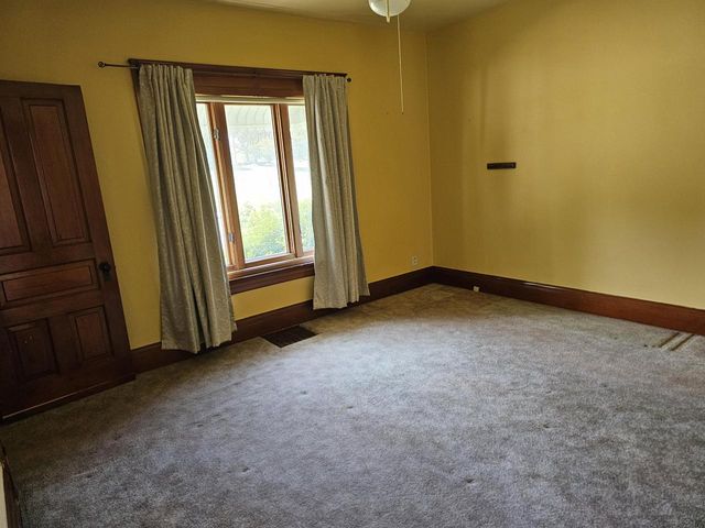 2023 S 10th STREET, Manitowoc, WI 54220