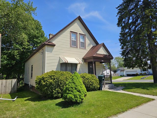 2023 S 10th STREET, Manitowoc, WI 54220