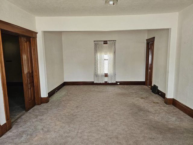 2023 S 10th STREET, Manitowoc, WI 54220