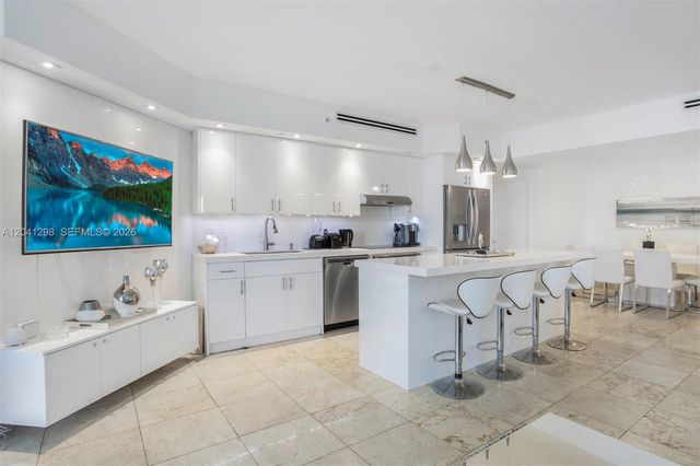 4775 Collins Ave 2508, Miami Beach, FL 33140