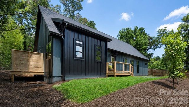 42 Busbee View Road, Asheville, NC 28803