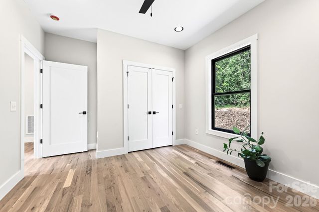 42 Busbee View Road, Asheville, NC 28803