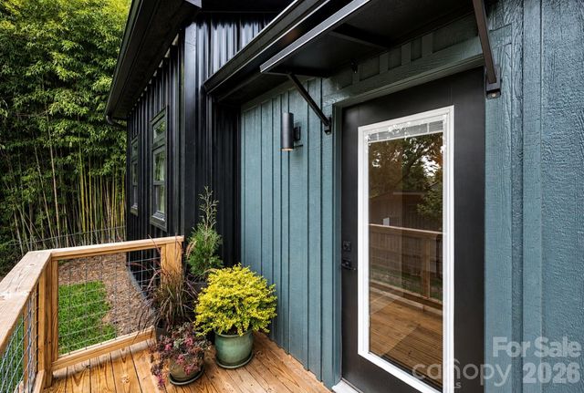 42 Busbee View Road, Asheville, NC 28803