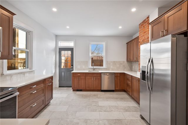 314 N Winebiddle St, Garfield, PA 15224