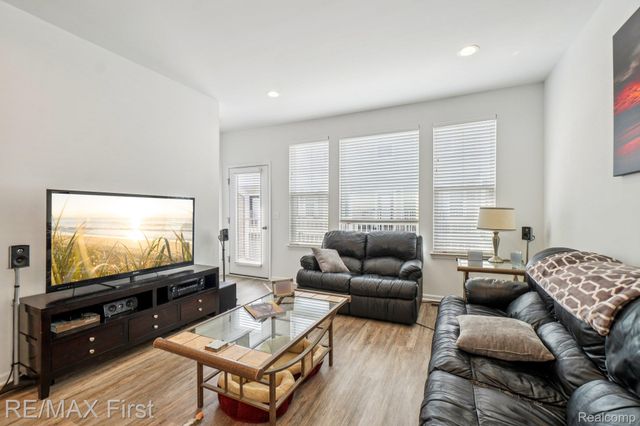 2500 Normandy Road 44, Royal Oak, MI 48073