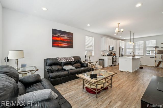 2500 Normandy Road 44, Royal Oak, MI 48073