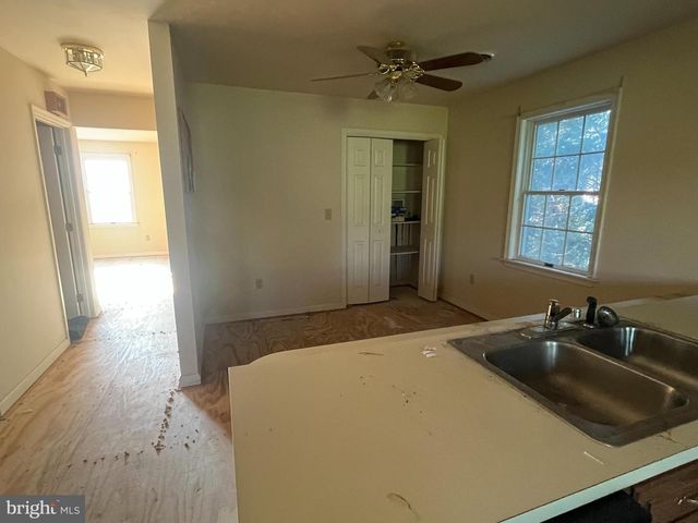 150 S S PRICE AVENUE, Waynesboro, PA 17268