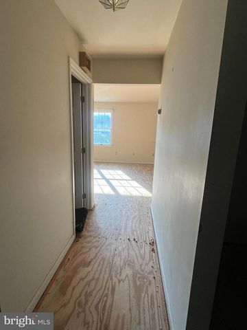 150 S S PRICE AVENUE, Waynesboro, PA 17268