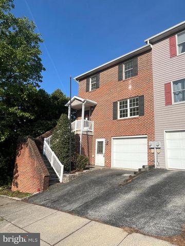 150 S S PRICE AVENUE, Waynesboro, PA 17268