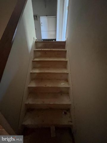 150 S S PRICE AVENUE, Waynesboro, PA 17268