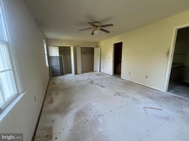 150 S S PRICE AVENUE, Waynesboro, PA 17268