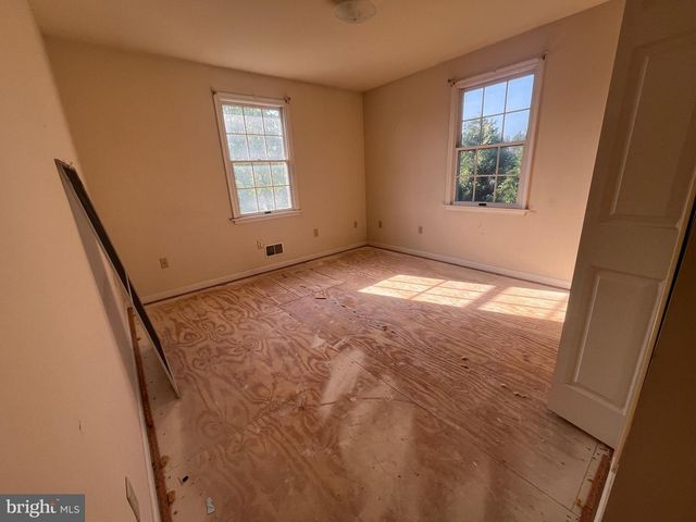 150 S S PRICE AVENUE, Waynesboro, PA 17268