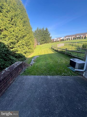 150 S S PRICE AVENUE, Waynesboro, PA 17268