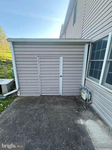 150 S S PRICE AVENUE, Waynesboro, PA 17268