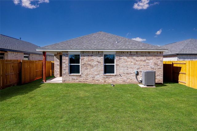 12700 Carrara Lane, Yukon, OK 73099