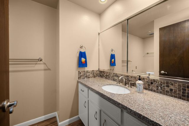 3811 S SUNDOWN Dr, Spokane Valley, WA 99206