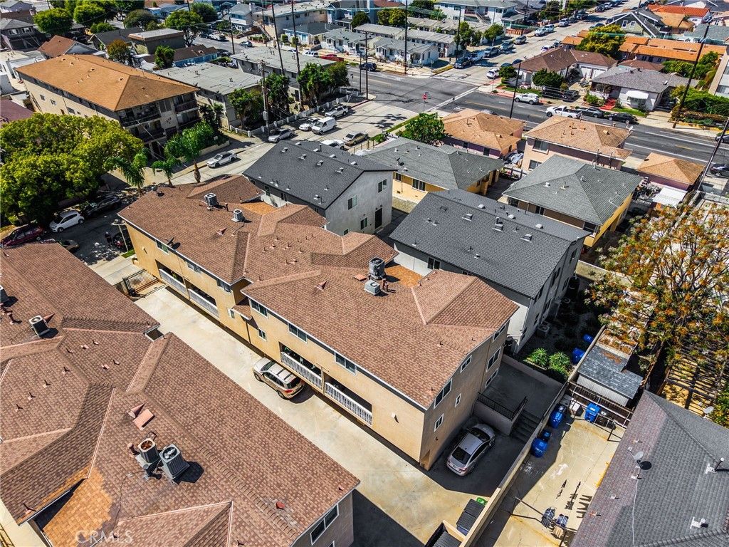 Image 38 of property listing at 570 W 14th 4, San Pedro, CA 90731