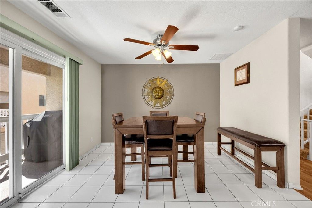 Image 8 of property listing at 570 W 14th 4, San Pedro, CA 90731