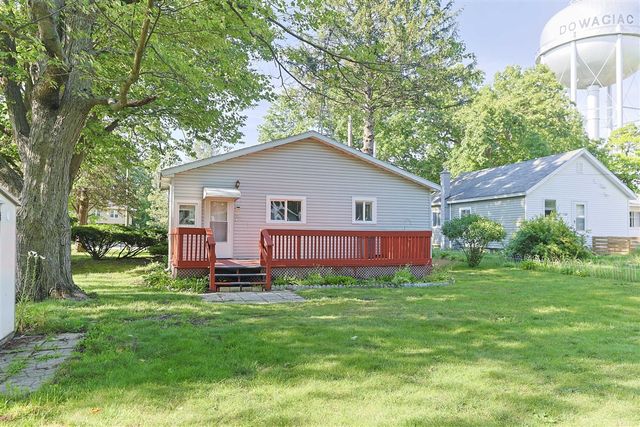 104 Clyborn Street, Dowagiac, MI 49047